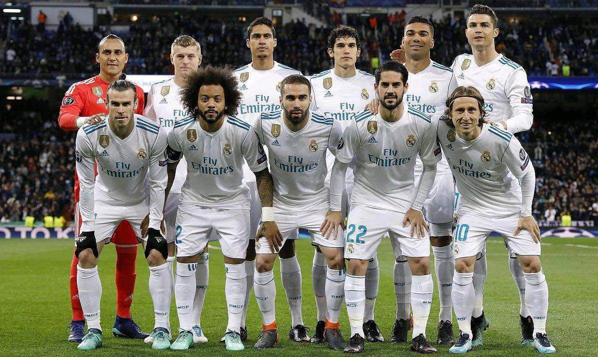 关键时刻荷甲传出新动向，皇家马德里调整名单，管理层表态：压力陡增，数据趋势出现新变化的简单介绍